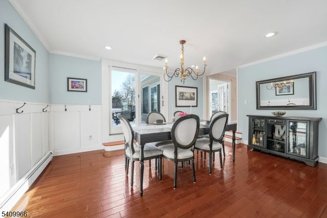 10 Stuart Ct, Montville Twp., NJ 07058