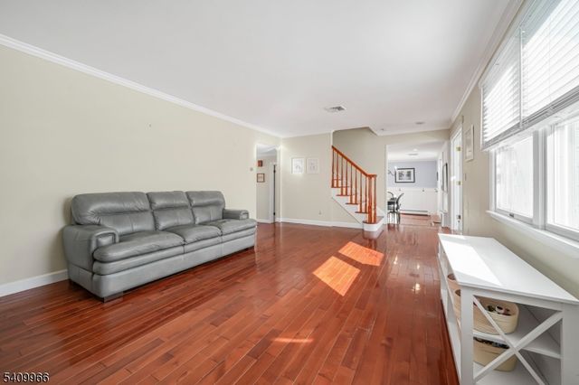 10 Stuart Ct, Montville Twp., NJ 07058