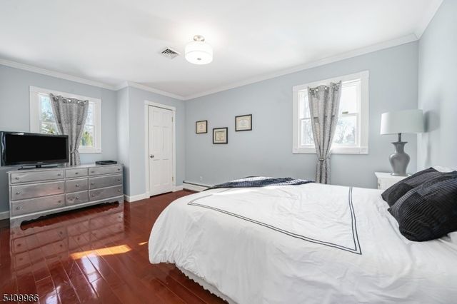 10 Stuart Ct, Montville Twp., NJ 07058