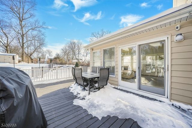 10 Stuart Ct, Montville Twp., NJ 07058