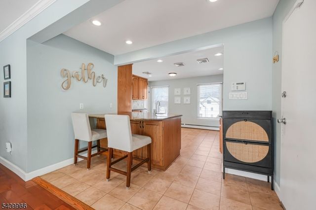 10 Stuart Ct, Montville Twp., NJ 07058