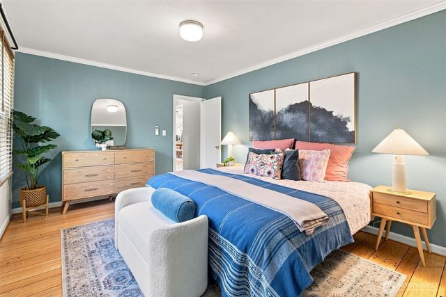 4117 Eastern Avenue N, Seattle, WA 98103