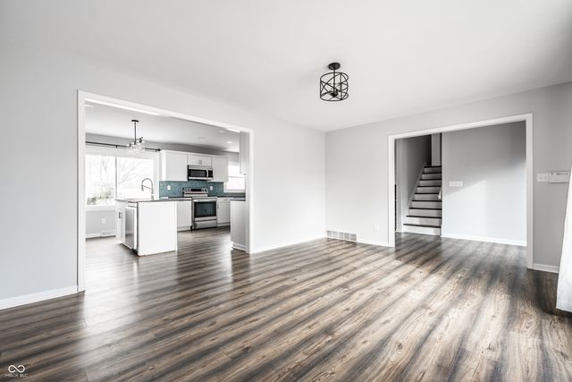 7014 Montroff Circle, Indianapolis, IN 46256