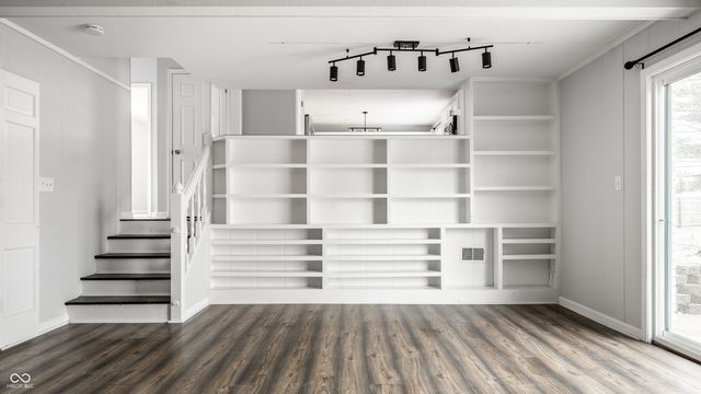 7014 Montroff Circle, Indianapolis, IN 46256