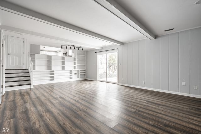 7014 Montroff Circle, Indianapolis, IN 46256