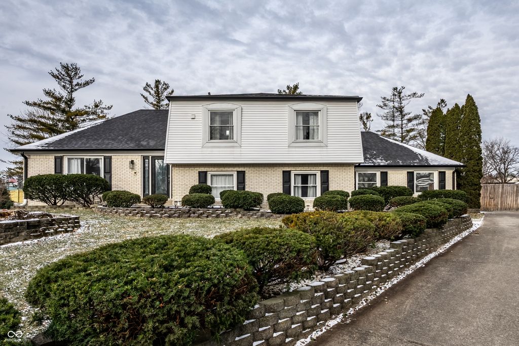 7014 Montroff Circle, Indianapolis, IN 46256