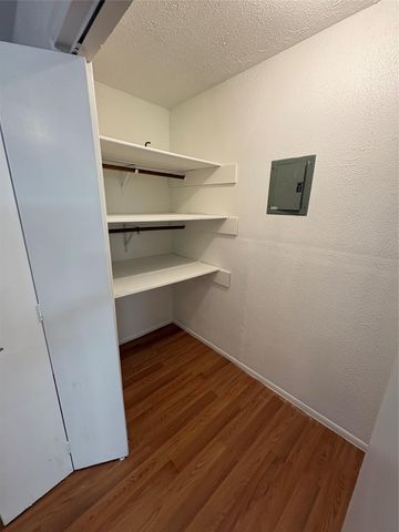 1011 Chesapeake DR B, Austin, TX 78758