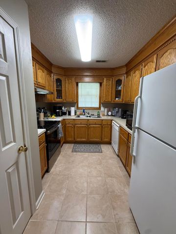 2710 Genoa Drive, Sumter, SC 29153