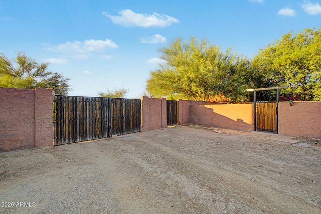 25645 W BLUE SKY Drive, Wittmann, AZ 85361