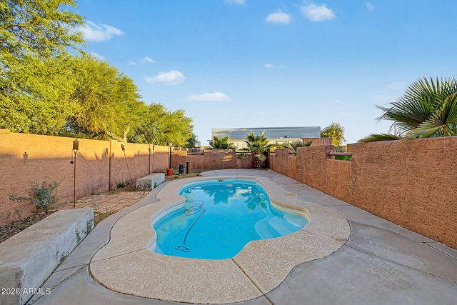 25645 W BLUE SKY Drive, Wittmann, AZ 85361