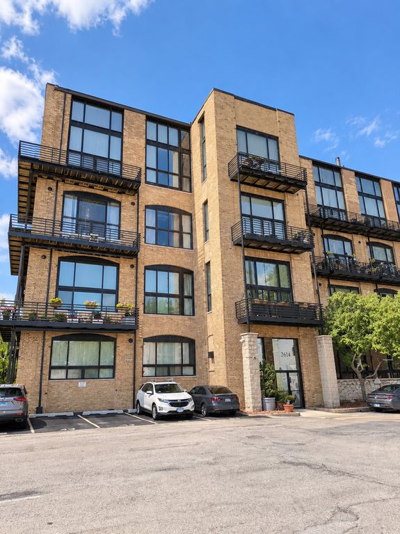2614 N Clybourn Avenue 115, Chicago, IL 60614 — exterior
