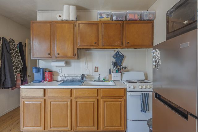 750 17TH AVENUE, Fairbanks, AK 99701