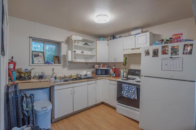 750 17TH AVENUE, Fairbanks, AK 99701