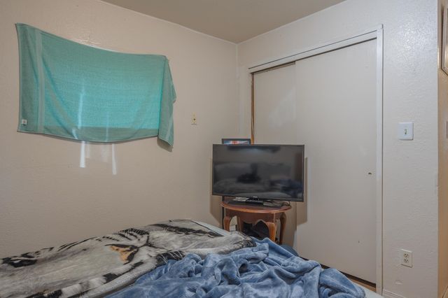 750 17TH AVENUE, Fairbanks, AK 99701