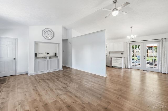 7424 Morrow Cozaddale Road, Hamilton Twp, OH 45152