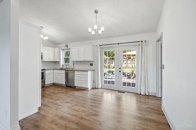 7424 Morrow Cozaddale Road, Hamilton Twp, OH 45152