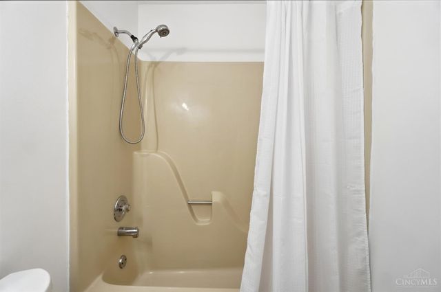 7424 Morrow Cozaddale Road, Hamilton Twp, OH 45152