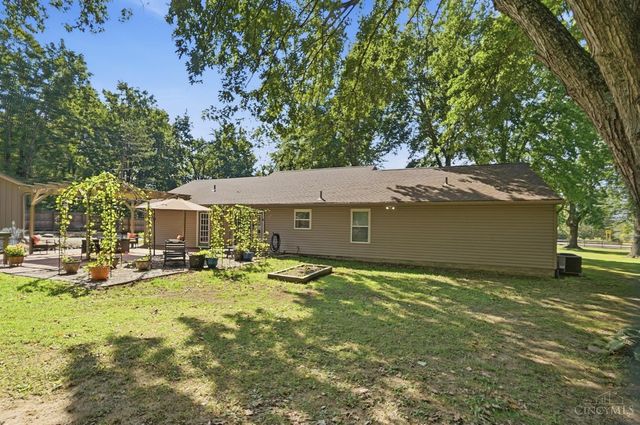 7424 Morrow Cozaddale Road, Hamilton Twp, OH 45152