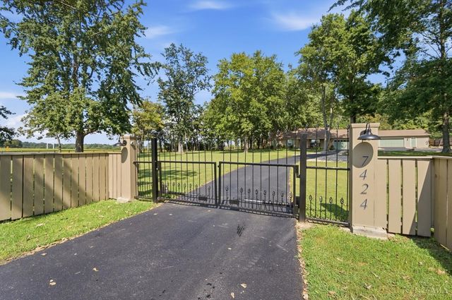 7424 Morrow Cozaddale Road, Hamilton Twp, OH 45152