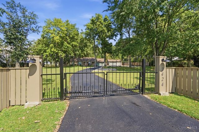 7424 Morrow Cozaddale Road, Hamilton Twp, OH 45152