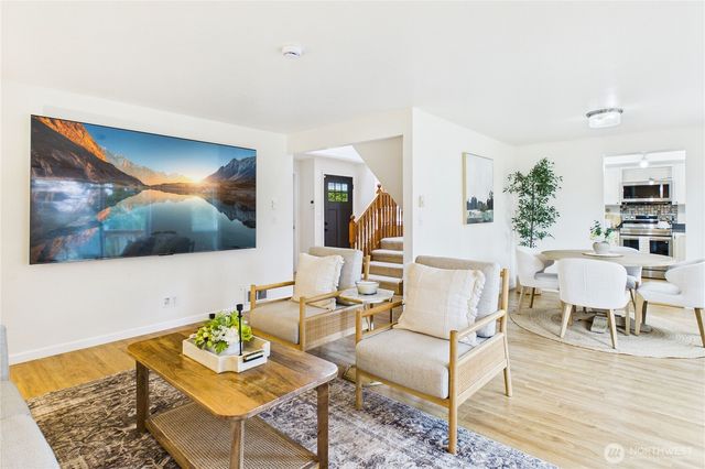 19975 Stavanger Place NE, Poulsbo, WA 98370