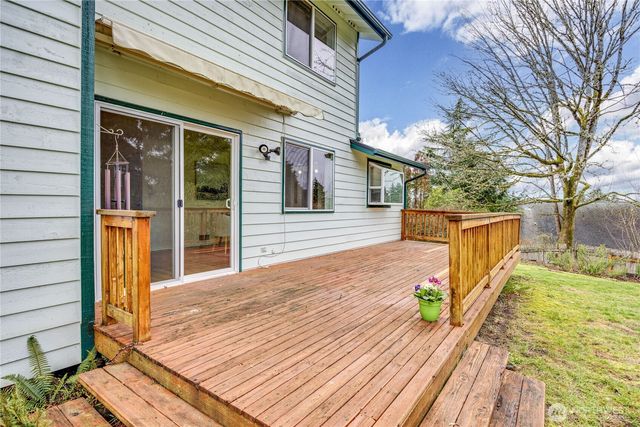 19975 Stavanger Place NE, Poulsbo, WA 98370