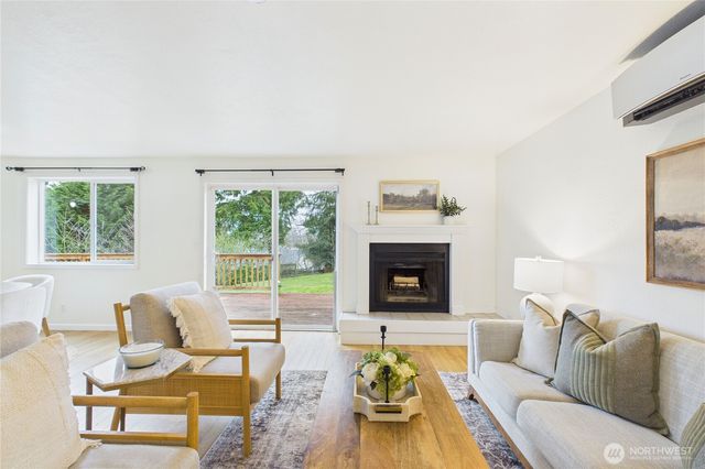 19975 Stavanger Place NE, Poulsbo, WA 98370