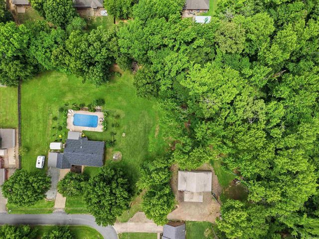 27 Darrell St, Vilonia, AR 72173