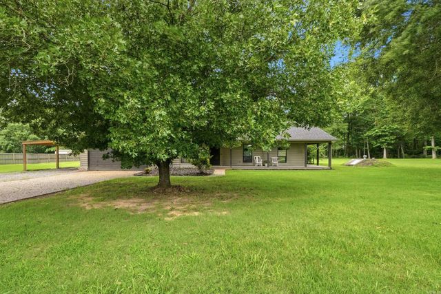 27 Darrell St, Vilonia, AR 72173