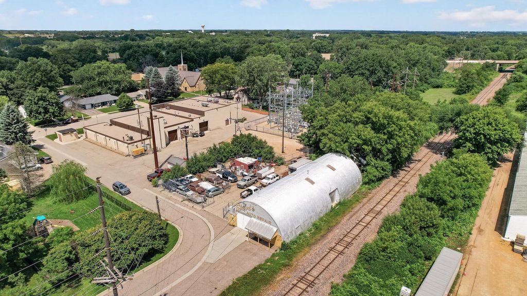 501 Rice Street N, Jordan, MN 55352 — exterior