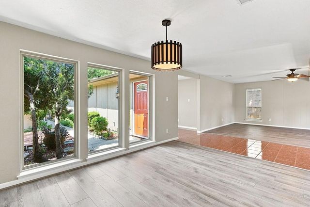 15706 Cavendish Drive, Houston, TX 77059