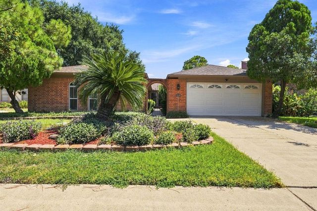15706 Cavendish Drive, Houston, TX 77059