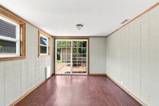 15706 Cavendish Drive, Houston, TX 77059