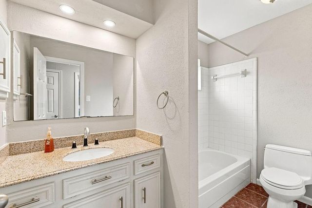 15706 Cavendish Drive, Houston, TX 77059
