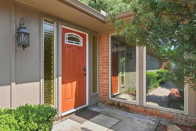 15706 Cavendish Drive, Houston, TX 77059