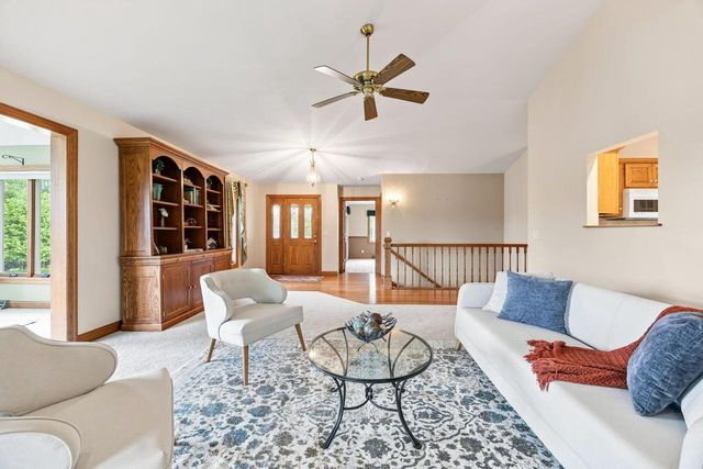 1227 W Sherman AVENUE, Fort Atkinson, WI 53538