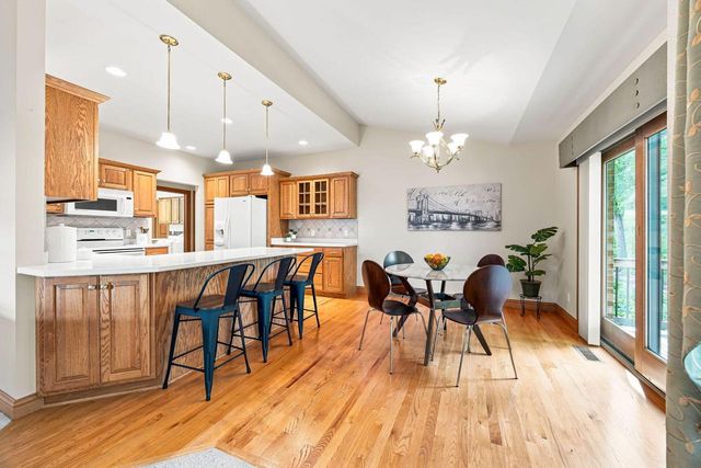 1227 W Sherman AVENUE, Fort Atkinson, WI 53538