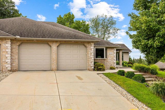 1227 W Sherman AVENUE, Fort Atkinson, WI 53538