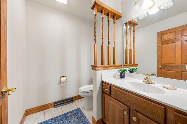 1227 W Sherman AVENUE, Fort Atkinson, WI 53538