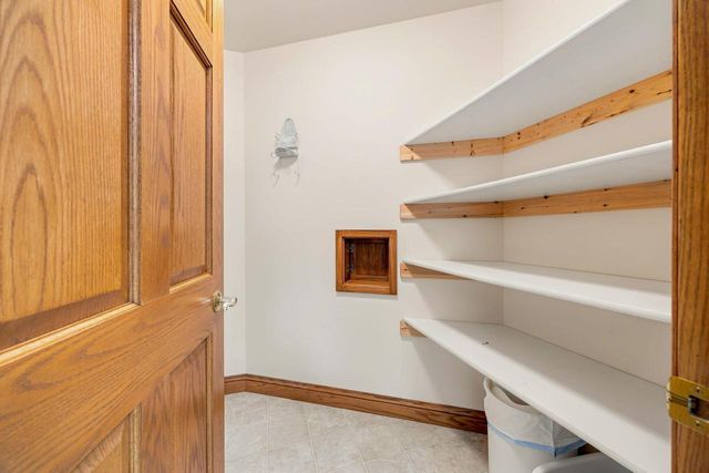 1227 W Sherman AVENUE, Fort Atkinson, WI 53538