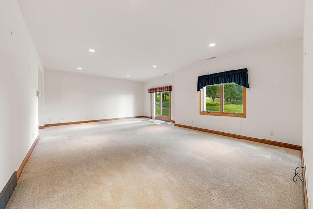 1227 W Sherman AVENUE, Fort Atkinson, WI 53538