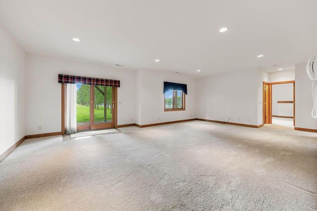 1227 W Sherman AVENUE, Fort Atkinson, WI 53538