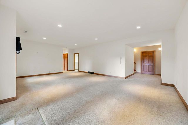 1227 W Sherman AVENUE, Fort Atkinson, WI 53538
