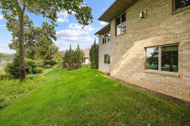 1227 W Sherman AVENUE, Fort Atkinson, WI 53538