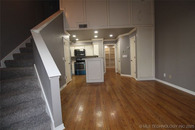 6737 S Peoria Avenue C214, Tulsa, OK 74136