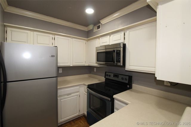 6737 S Peoria Avenue C214, Tulsa, OK 74136