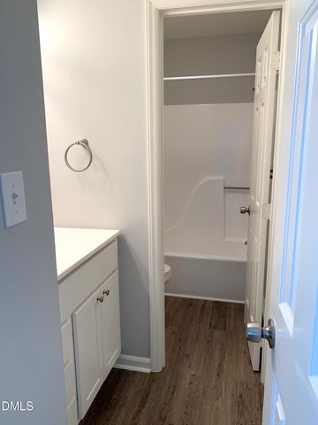 5533 Kaplan Drive A, Raleigh, NC 27606