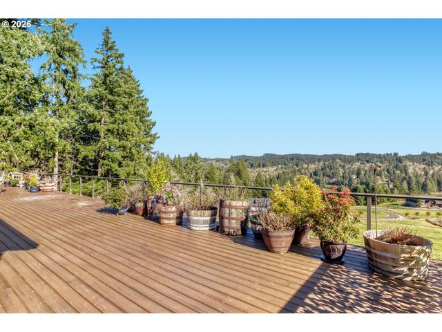 17210 S RADFORDS VIEW Ln, Oregon City, OR 97045