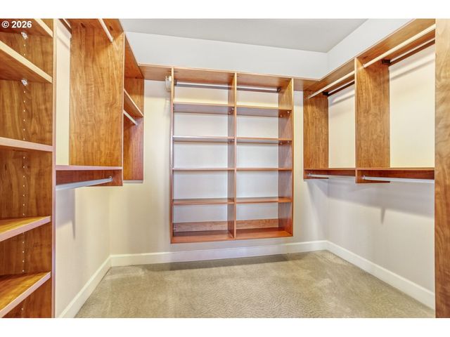 17210 S RADFORDS VIEW Ln, Oregon City, OR 97045