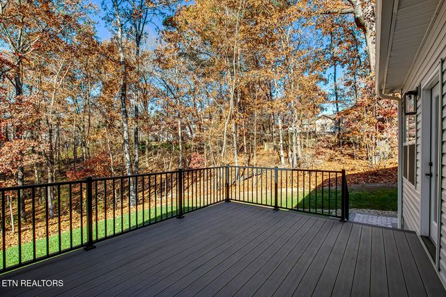 173 Chahyga Way, Loudon, TN 37774